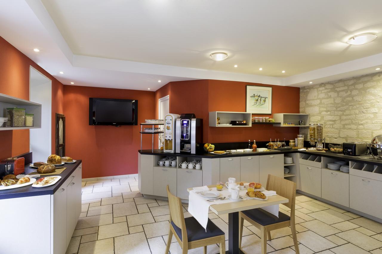 Hotel Restaurant Le Dauphin Et Le Spa Du Prieure Caen Exterior photo